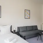 Apartmenthaus Berlin Neukoelln